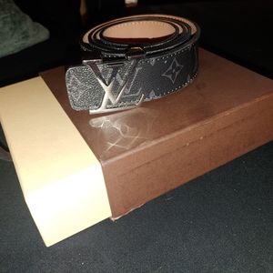 Louis Vuitton men's belt